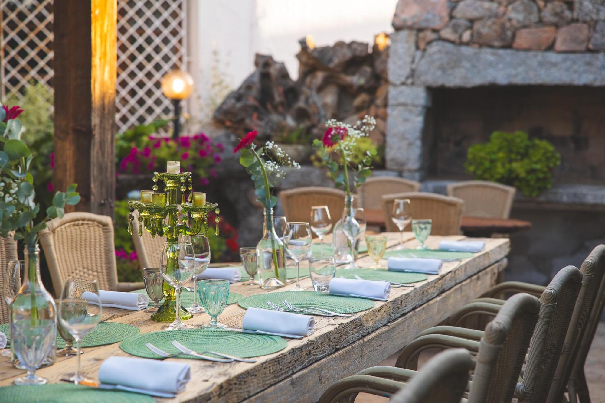 Hotel Ristorante S'Astore Benetutti Exterior photo